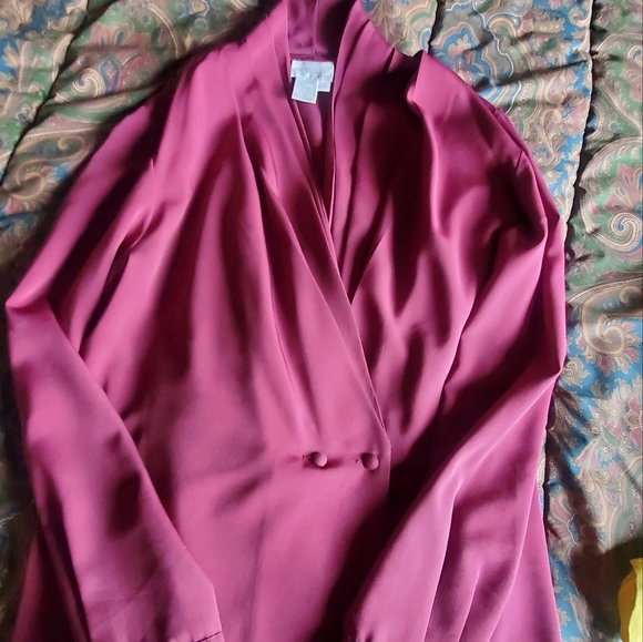 Shirt Tops (bundle of three) by Laureen Lee and... - Picture 13 of 17